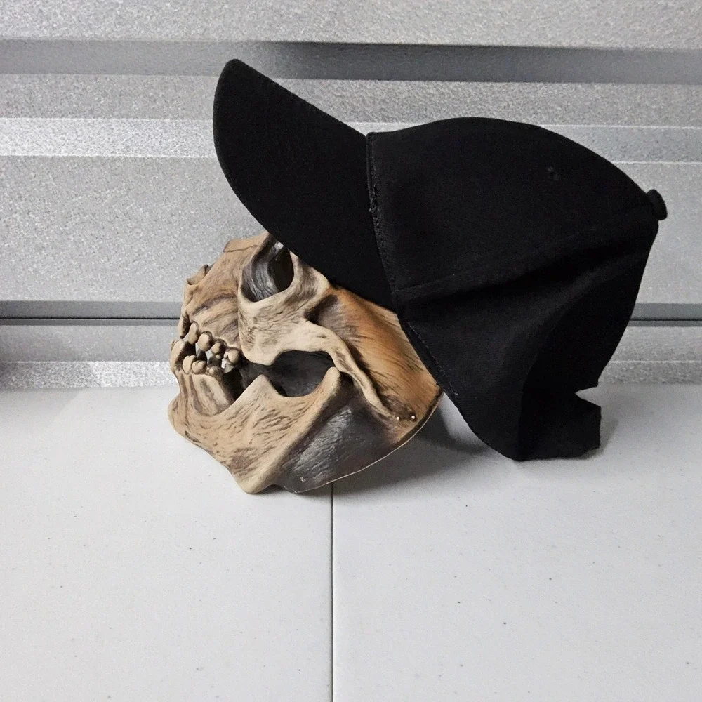 Spirit Halloween‎ Mask Skull with Hat Costume Cosplay Scary
